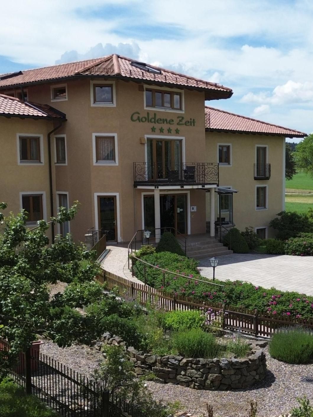 Naturhotel Goldene Zeit Georgenberg Exterior foto